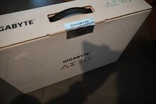 GIGABYTE AERO 15S OLED XB 15.6