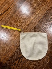 BAGGU Large U-Pouch Metallic Beige picture