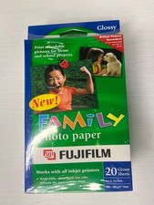 Pack of 5 FujiFilm 4x6 Family Photo Paper, 20 Glossy Sheets/Pack picture