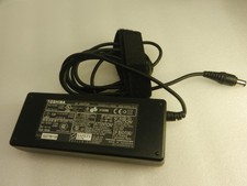 GENUINE - TOSHIBA PA3201U-1ACA SEB100P2-15.0 15V 5A AC ADAPTER (R2S8.4B1) picture