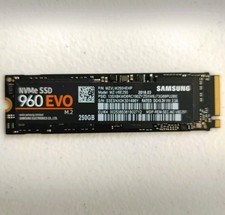 Samsung 960 EVO 250GB NVMe M.2 Internal SSD Solid State Drive Black - 70% Health picture