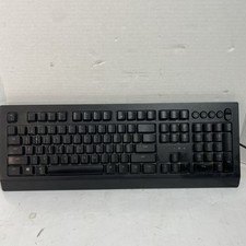 Razer Cynosa V2 Full Sized Wired Gaming Keyboard Chroma RGB Lighting picture