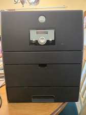 Dell Laser Printer 3100CN & INK (1 black, 2 Magenta, 1 yellow, 1)   PICK UP ONLY picture
