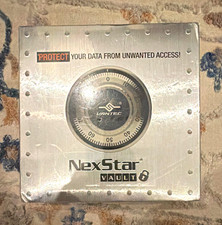 Vantec NexStar Vault NST-V290S2 2.5in SATA I USB 2.0 Encrypted Enclosure picture
