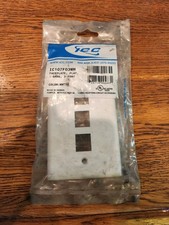 ICC IC107F03WH Faceplate flat 1 gang 3 port white picture