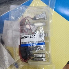 10x SMC LVM095RY1-5B-3-Q Solenoid Valves - NEW picture