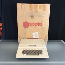 RARE MINT Apple II J-Plus Computer with Original BOX *WORKING* picture