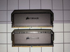 *WOKRING* DOMINATOR PLATINUM RGB 32GB (2x16GB) DDR4 3466MHz C16 RAM picture