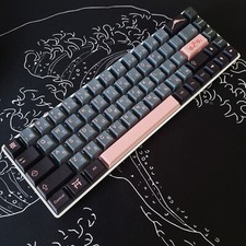 KRYL Night Sakura Keycaps (139 Keys) PBT Cherry MX picture