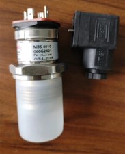 1PCS Danfoss MBS4010 060G2421 pressure sensor fedex or DHL picture