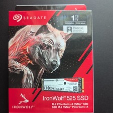 Seagate IronWolf 525 1TB NVMe PCIe Gen4 M.2 SSD ZP1000NM30002 picture