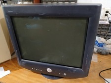 Dell Trinitron Color Graphic Display P1130 21
