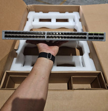 Cisco Nexus 9372PX (N9KC9372PX) 48 Ports Rack Mountable Ethernet Switch picture