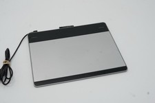 Wacom CTL-480 Intuos Small Pen Tablet Cable Bag CD Guide - No Pen picture