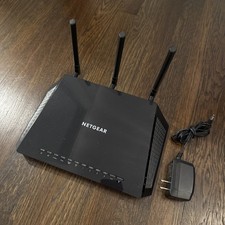 Netgear Nighthawk R6700v3 - AC1750 Smart WiFi Router excellent condition picture