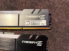 G.SKILL Trident Z RGB 32GB (2x16GB) DDR4-3200 CL14 Samsung B-Die F4-3200C14D-32G picture