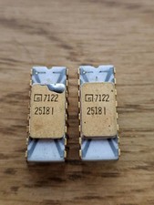 2x Rare Vintage Grey White Ceramic Gold IC Retro Early Old Logo Signetics 25181 picture
