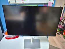 Dell UltraSharp 27 in Flat Panel Monitor 16:9 Black/Silver Stand picture