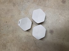 3 Xfinity xFi Pods (1st Generation, Model XE1-S) WiFi mesh range extenders work picture