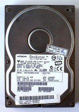 Hitachi deskstar 61.4gb hds722580vlat20 p/n: 14r9210 7200rpm mlc: ba1140 picture
