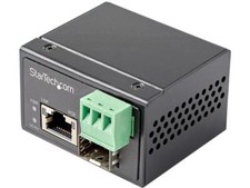 StarTech.com IMC1GSFP30W PoE+ Industrial Fiber to Ethernet Media Converter 30W - picture