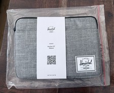 Herschel Anchor 13” Sleeve picture
