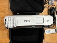 NEW Epson VS250 HDMI 3LCD HD Projector 3200 Lumens. 0 Hours on the lamp. REMOTE picture