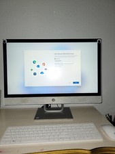 HP Pav 24-r014 AIO Intel 7th Gen I5-7400t 12gb Memory 2tb All-in-one PC Computer picture