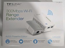 TP-LINK TL-WPA4220KIT 300Mbps AV500 WiFi Powerline Extender Starter Kit  picture