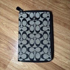 Coach Signature Canvas Tablet Sleeve Zip Case *READ picture