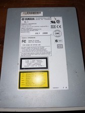 YAMAHA CRW8824S 8X8X24 SCSI  CDRW Drive - Beige Bezel picture
