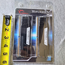 G.SKILL Ripjaws V 16GB (2x8GB) DDR4-3200 DIMM Intel XMP 2.0 F4-3200C16D picture