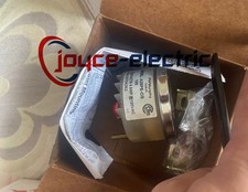 1PC A25PE-OS-100 Oil Pressure Gauge New Spot Goods picture