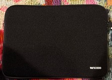 Incase Designs Neoprene Sleeve - Notebook 13