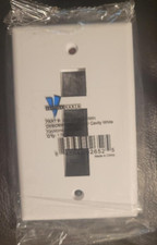 VERTICAL CABLE 3-PORT WHITE 304-J2639/3P/WH 1 EACH KEYSTONE PLATE picture