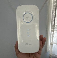TP-LINK RE550 AC1900 Dual-Band 2.4/5GHz MU-MIMO Wireless Extender White picture
