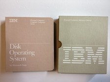 IBM Personal Computer DOS 2.10 Disk Operating System First Ed Microsoft 1983 picture