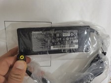 For Panasonic Toughbook CF-33RZ001KM 15.6V 7.05A CF-AA5713A MZ Charger Original picture