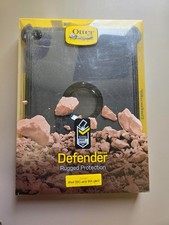 OtterBox 7755876 Defender Case for Apple iPad 5th and 6th Generation - Black picture