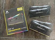 Corsair Vengeance RGB Pro 32GB (4x8GB) DDR4-3000 Memory (CMW16GX4M2D3000C16) picture
