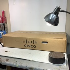 Cisco Nexus 5600 N5K-C5672UP-16G Network Switch picture
