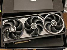 ASUS ROG Astral RTX 5090 OC 32GB GDDR7 Excellent Condition, w/ Box picture