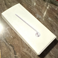 NEW Apple Wireless Keyboard A1314 MC184LL/B Wireless Silver/White picture