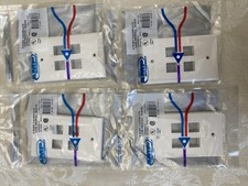 4 - NEW 4 PORT AMP NETCONNECT FACEPLATE LOW PROFILE, WHITE PART NO 569086-3 USA picture