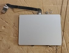 Genuine Apple MacBook Pro A1286 TouchPad Kit w Screws CC2E7FXP1 2DGLPA1RV picture