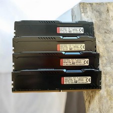 Kingston Hyper X FURY 32GB (4x8GB) PC4-19200 2400MHz DDR4 DIMM HX424C15FBK2/16 picture