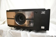 Barco RLM-W8 Projector WUXGA FULL HD 1920x1200 3-Chip. picture