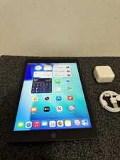 Apple iPad 9th Gen. 64GB, Wi-Fi, 10.2 in - Space Gray picture