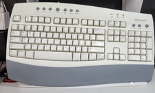 Microsoft Internet Keyboard White 10 Hot Keys Palm Rest picture