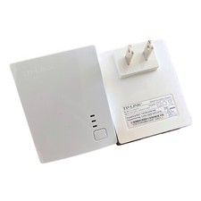 TP-Link TL-PA4010 AV500 500 Mbps Nano Powerline Ethernet Adapter Starter Pair picture